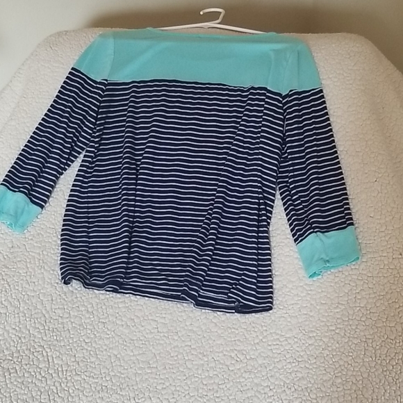 Top - Picture 2 of 2